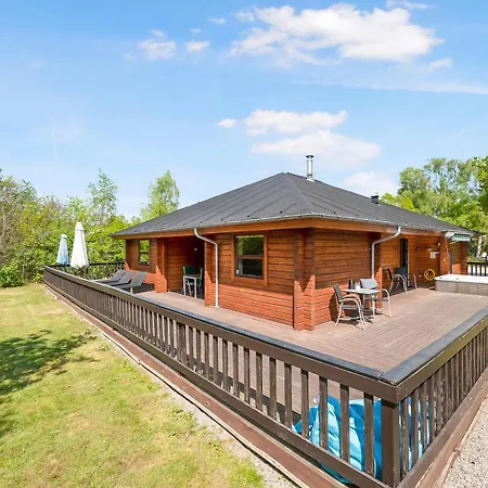 Family-friendly Luxury With And Activities Near Hébergement de vacances
